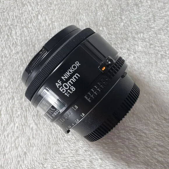 Nikon AF NIKKOR 50mm 1:1.8 Lens Vintage - Picture 1 of 9